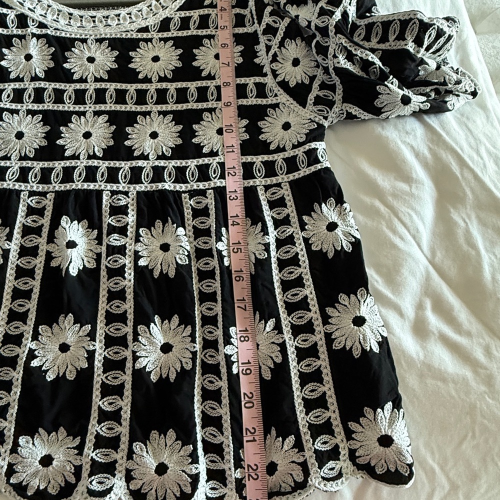 Chic Black and White Floral Women's Blouse - Picture 12 of 12